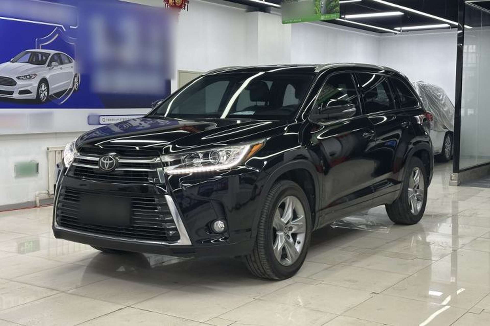 Used Toyota Highlander 2018 2.0T Four-Wheel Drive Prestige Version 7 Seats China VI Standard Front Left 45 Deg