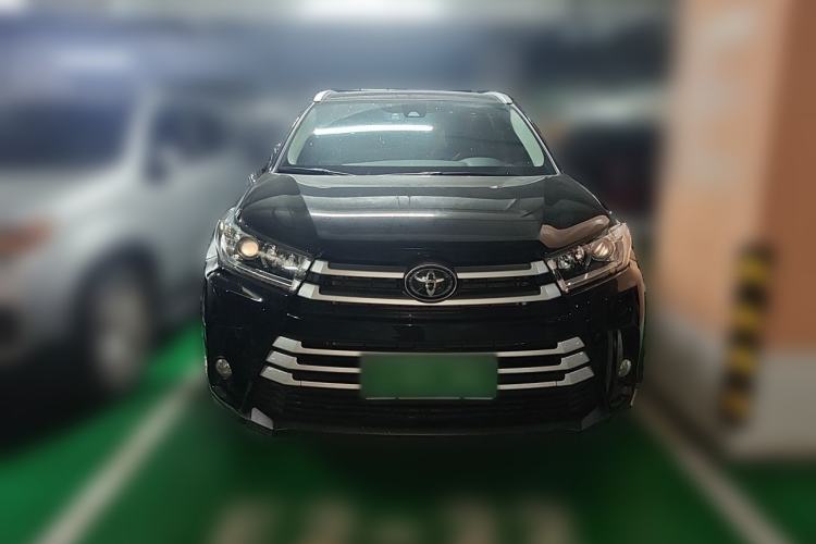 Used Toyota Highlander 2018 2.0T Four-Wheel Drive Luxury Version 7 Seats China VI Standard Front