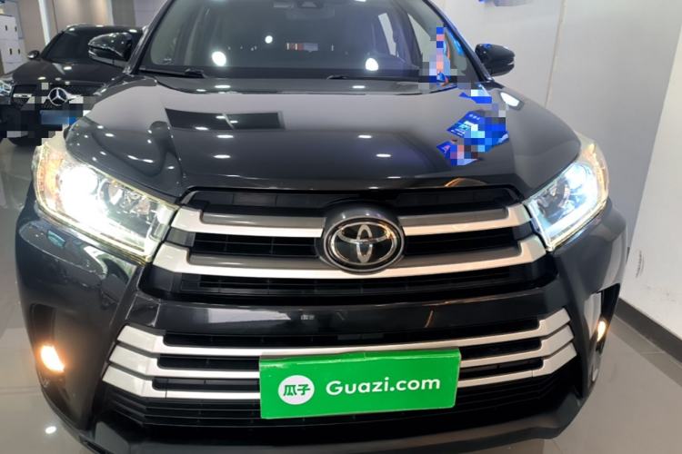 Used Toyota Highlander 2018 2.0T Four-Wheel Drive Luxury Edition 7 Seats China V Emission Standard Front