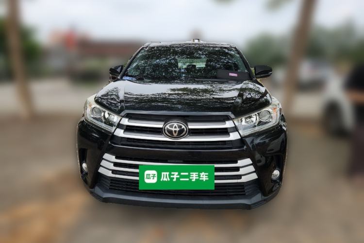 Used Toyota Highlander 2018 2.0T Two-Wheel-Drive Luxury Edition 7 Seats Emission Standard China V Front