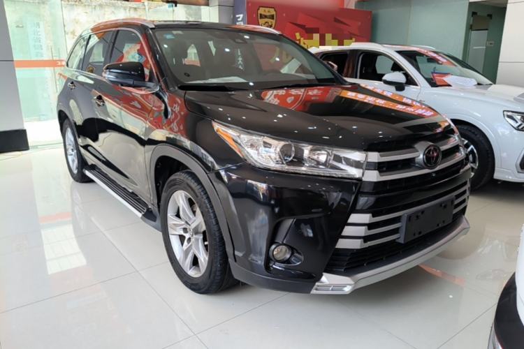 Used Toyota Highlander 2018 2.0T Four-Wheel Drive Luxury Edition 7 Seats China V Emission Standard Front Right 45 Deg