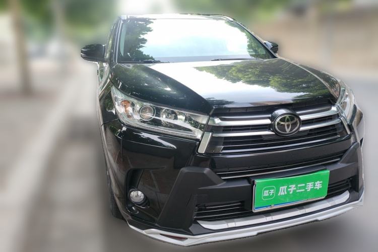 Used Toyota Highlander 2018 2.0T Four-Wheel Drive Prestige Version 7 Seats China VI Standard Front Right 45 Deg