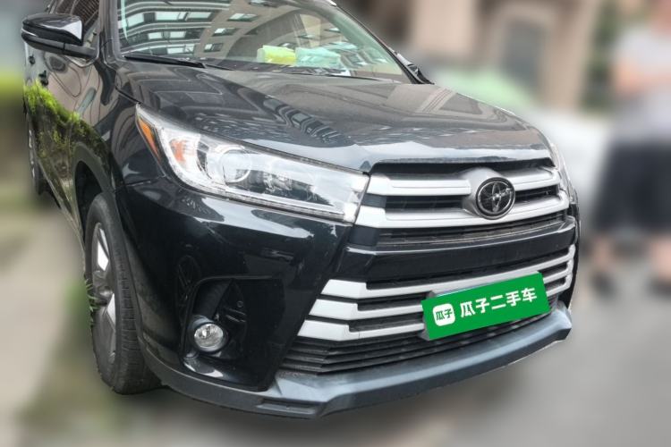 Used Toyota Highlander 2018 2.0T Two-Wheel Drive Luxury Edition 7 Seats China VI Standard Front Right 45 Deg