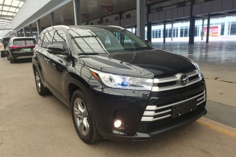 Used Toyota Highlander 2018 2.0T Four-Wheel Drive Luxury Version 7 Seats China VI Standard Front Right 45 Deg