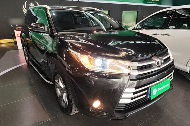 Used Toyota Highlander 2018 2.0T Four-Wheel Drive Luxury Version 7 Seats China VI Standard Front Right 45 Deg