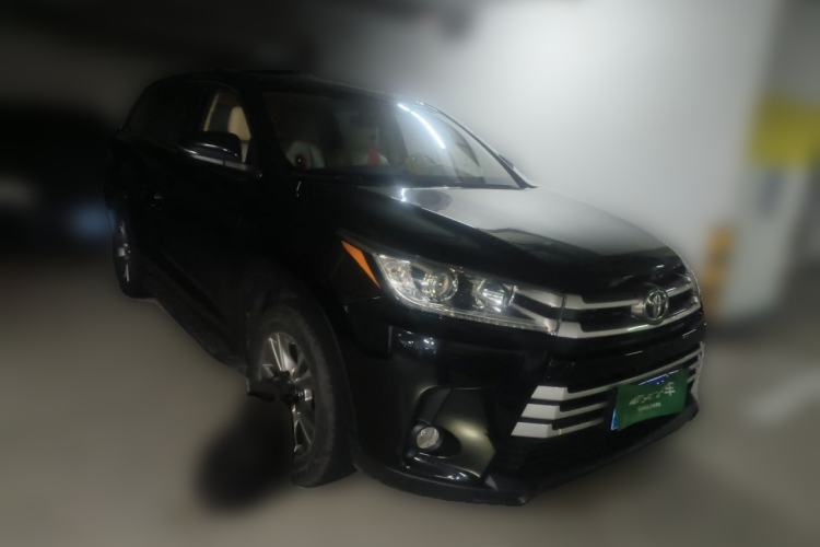 Used Toyota Highlander 2018 2.0T Four-Wheel Drive Elite Edition 7 Seats China VI Standard Front Right 45 Deg