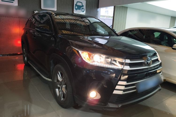 Used Toyota Highlander 2018 2.0T Four-Wheel Drive Luxury Version 7 Seats China VI Standard Front Right 45 Deg