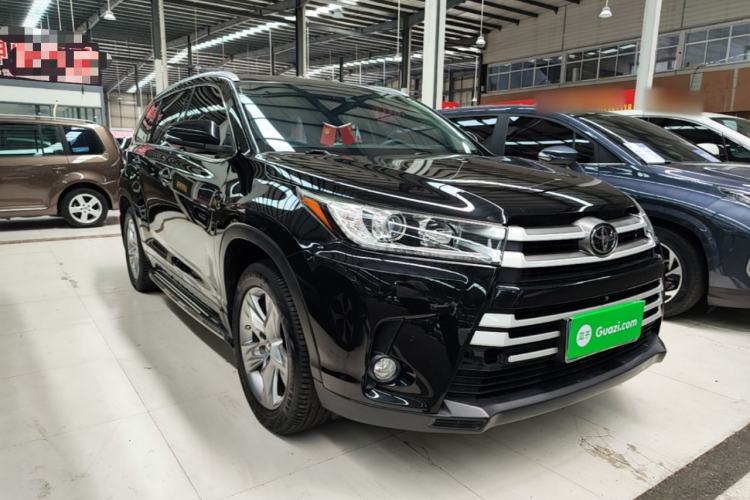 Used Toyota Highlander 2018 2.0T Four-Wheel Drive Luxury Edition 7 Seats China V Emission Standard Front Right 45 Deg
