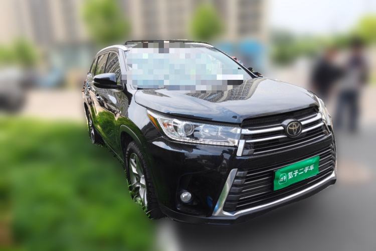 Used Toyota Highlander  Front Right 45 Deg