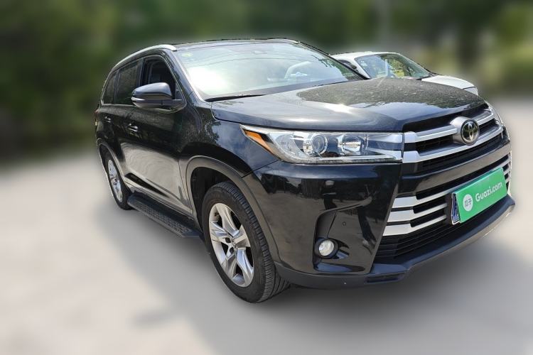 Used Toyota Highlander 2018 2.0T Two-Wheel Drive Luxury Edition 7 Seats China VI Standard Front Right 45 Deg