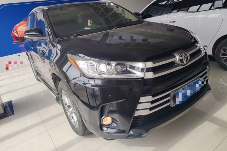 Used Toyota Highlander 2018 2.0T Two-Wheel Drive Elite Version 5 Seats China VI Standard Front Right 45 Deg