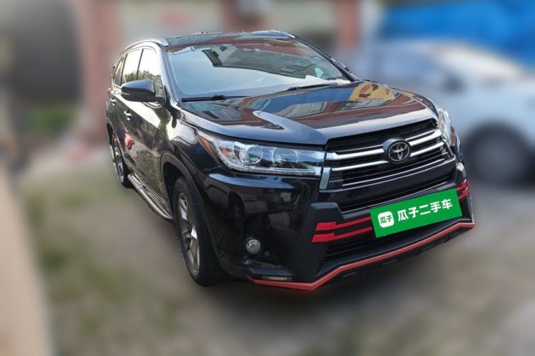Used Toyota Highlander 2018 2.0T Four-Wheel Drive Prestige Version 7 Seats China V Emission Standard Front Right 45 Deg