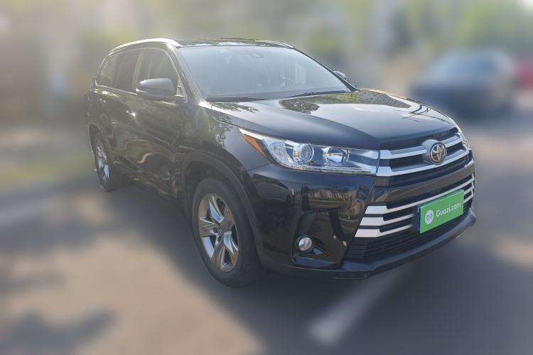 Used Toyota Highlander 2018 2.0T Two-Wheel Drive Luxury Edition 7 Seats China VI Standard Front Right 45 Deg