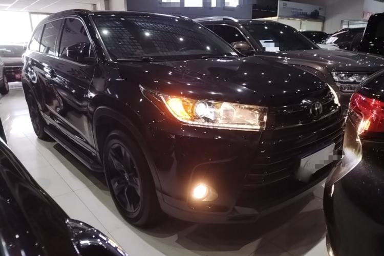 Used Toyota Highlander 2018 2.0T Four-Wheel Drive Knight Edition 7 Seats China VI Standard Front Right 45 Deg