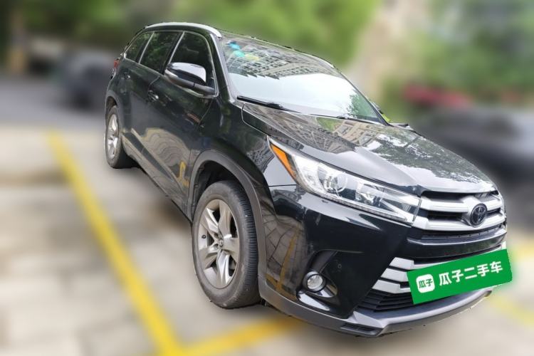 Used Toyota Highlander 2018 2.0T Two-Wheel Drive Luxury Edition 7 Seats China VI Standard Front Right 45 Deg