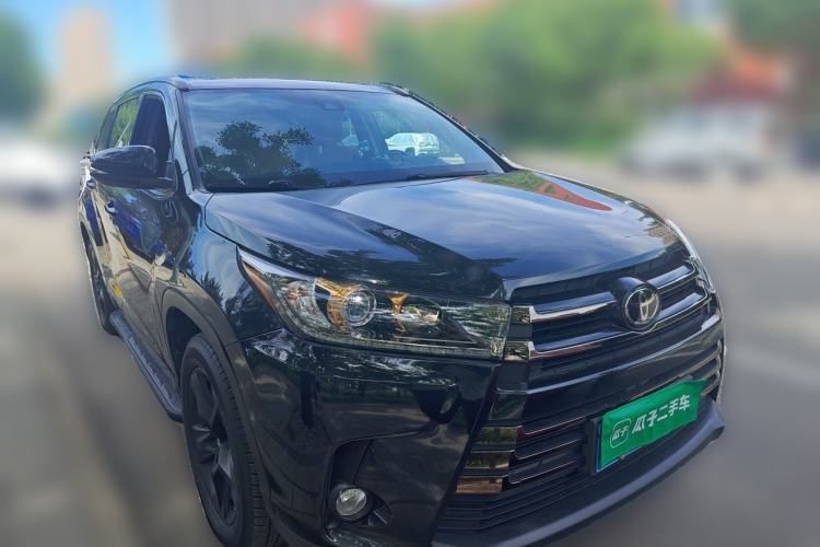 Used Toyota Highlander 2018 2.0T Four-Wheel Drive Luxury Version 7 Seats China VI Standard Front Right 45 Deg
