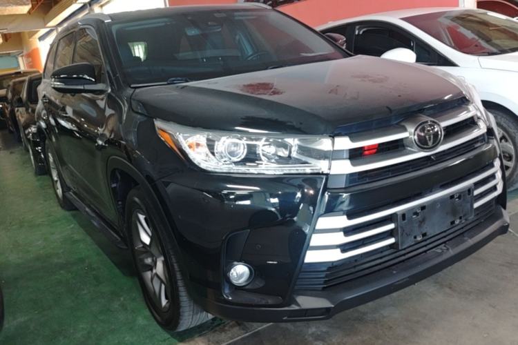 Used Toyota Highlander 2018 2.0T Four-Wheel Drive Luxury Version 7 Seats China VI Standard Front Right 45 Deg