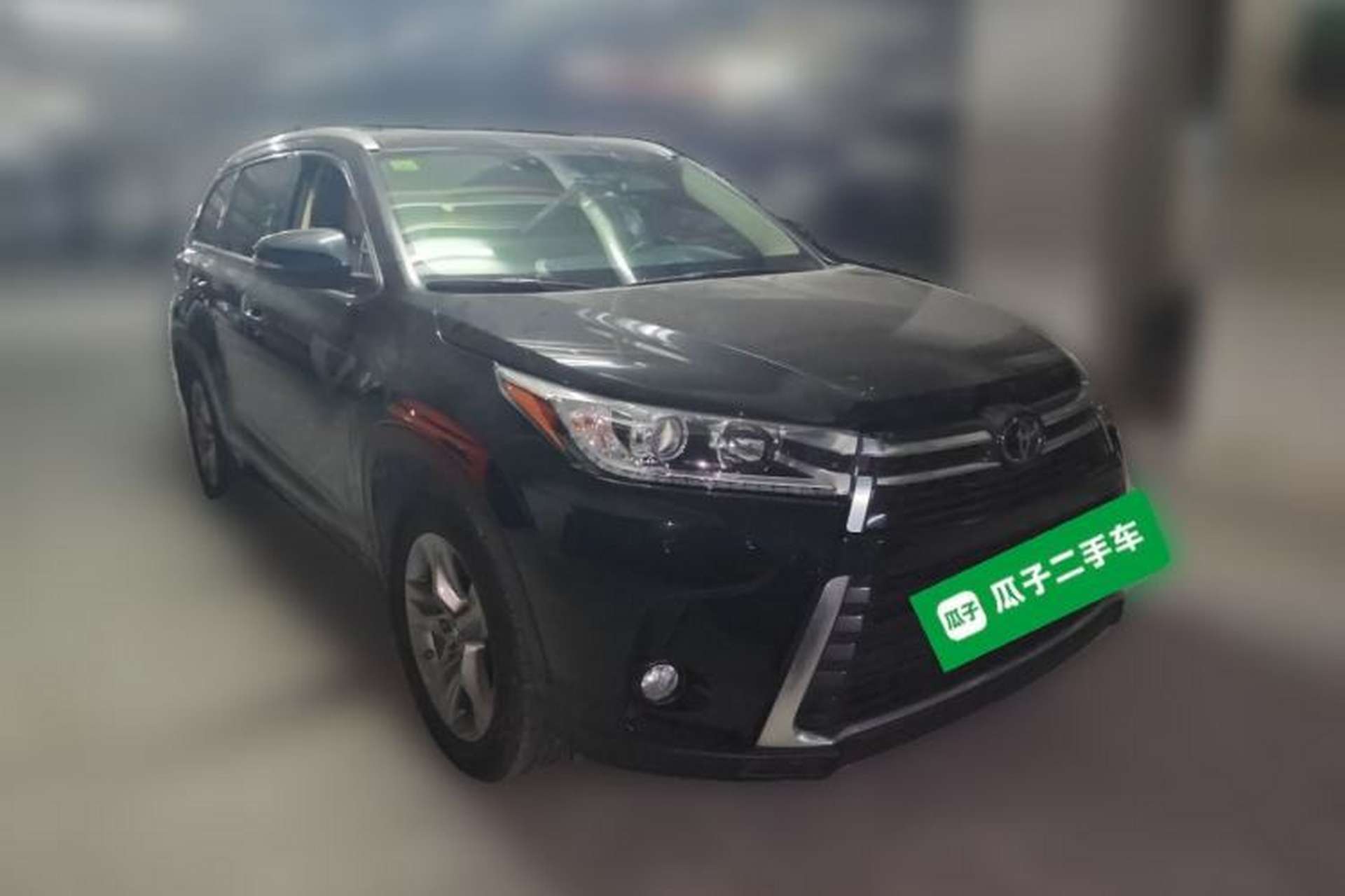 Used Toyota Highlander 2018 2.0T Four-Wheel Drive Prestige Version 7 Seats China V Emission Standard Front Right 45 Deg