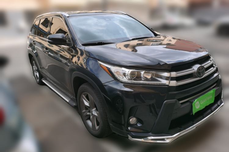 Used Toyota Highlander 2018 2.0T Four-Wheel Drive Luxury Edition 7 Seats China V Emission Standard Front Right 45 Deg