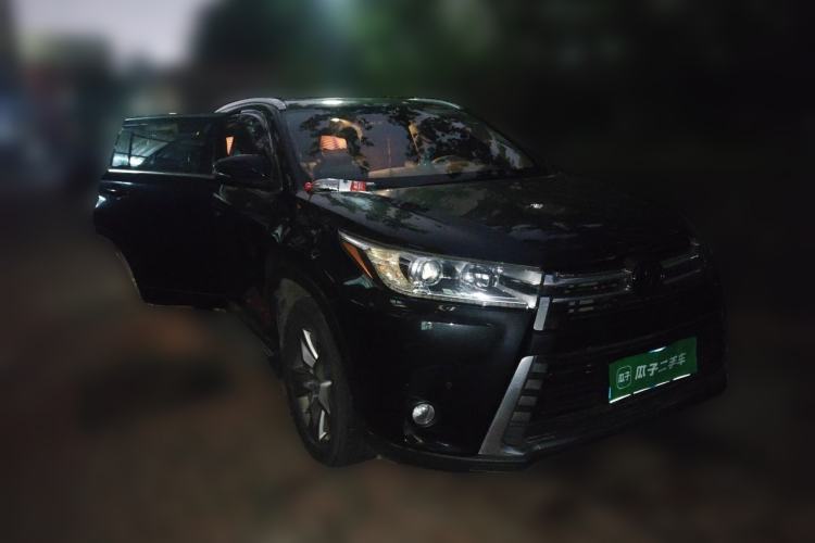 Used Toyota Highlander 2018 2.0T Four-Wheel Drive Prestige Version 7 Seats China V Emission Standard Front Right 45 Deg