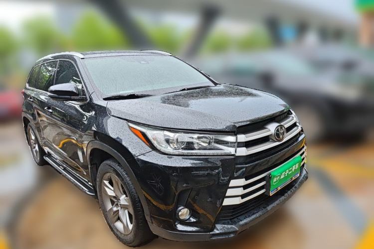 Used Toyota Highlander 2018 2.0T Two-Wheel-Drive Luxury Edition 7 Seats Emission Standard China V Front Right 45 Deg