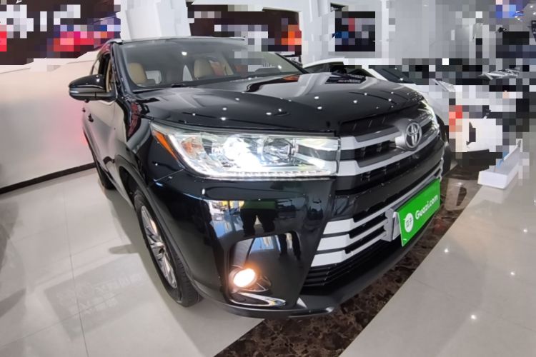 Used Toyota Highlander 2018 2.0T Two-Wheel Drive Elite Edition 7 Seats China VI Standard Front Right 45 Deg