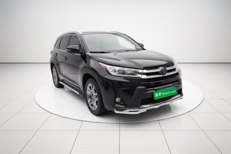 Used Toyota Highlander 2018 2.0T Four-Wheel Drive Luxury Version 7 Seats China VI Standard Front Right 45 Deg