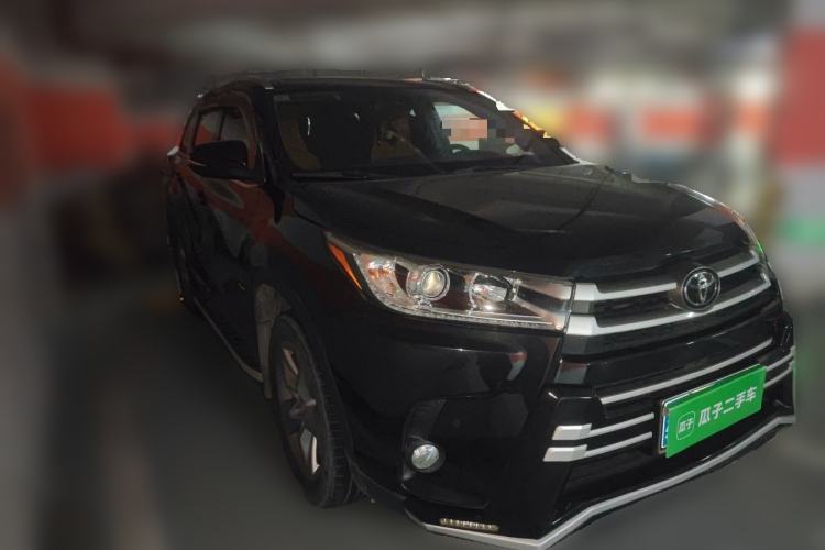 Used Toyota Highlander 2018 2.0T Two-Wheel-Drive Luxury Edition 7 Seats Emission Standard China V Front Right 45 Deg