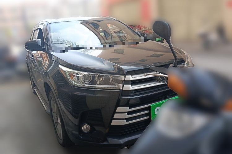 Used Toyota Highlander 2018 2.0T Four-Wheel Drive Luxury Version 7 Seats China VI Standard Front Right 45 Deg