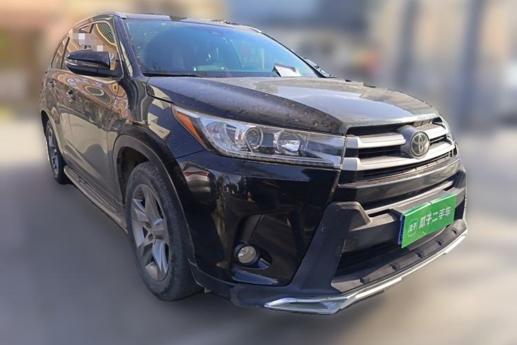 Used Toyota Highlander 2018 2.0T Four-Wheel Drive Luxury Edition 7 Seats China V Emission Standard Front Right 45 Deg