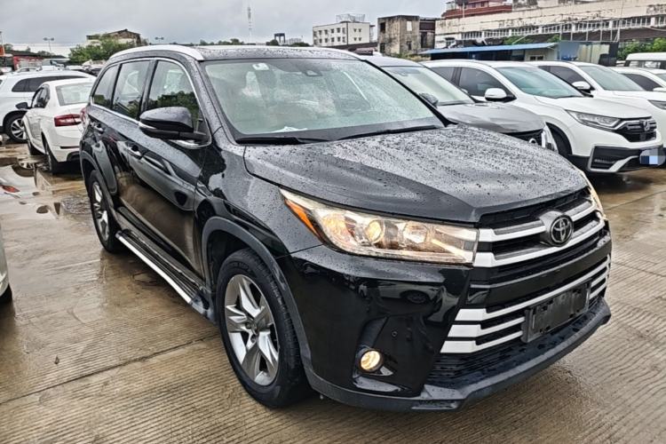 Used Toyota Highlander 2018 2.0T Four-Wheel Drive Luxury Edition 7 Seats China V Emission Standard Front Right 45 Deg