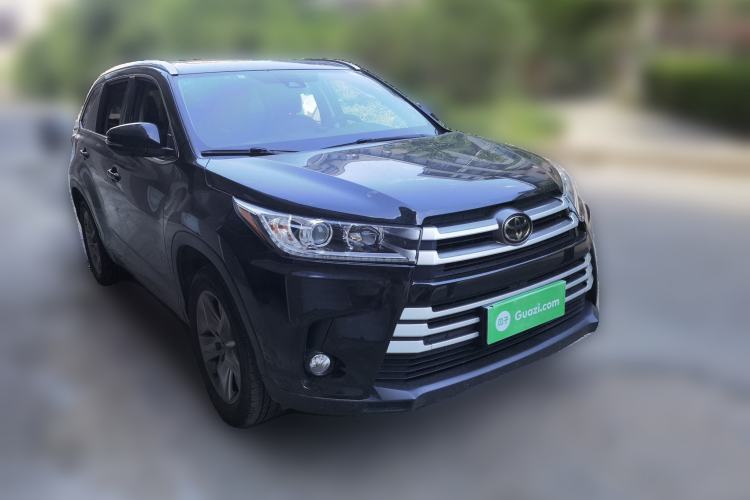 Used Toyota Highlander 2018 2.0T Four-Wheel Drive Luxury Edition 7 Seats China V Emission Standard Front Right 45 Deg