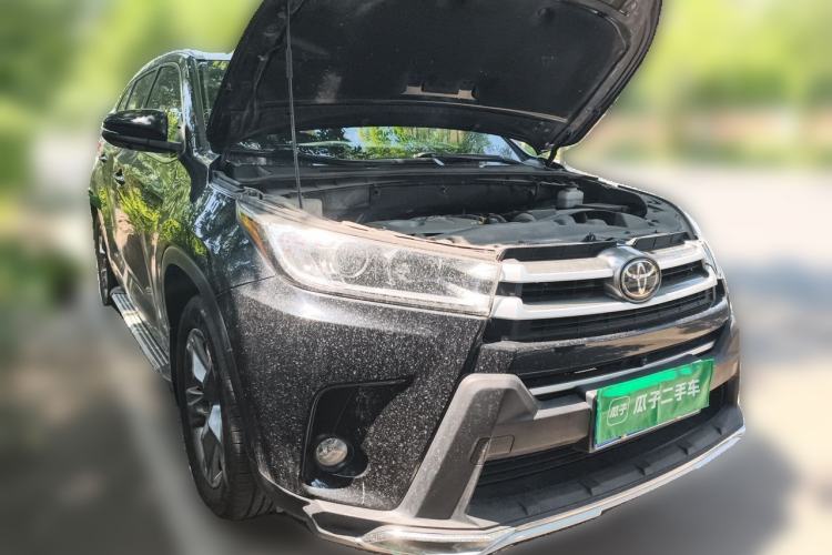 Used Toyota Highlander 2018 2.0T Four-Wheel Drive Luxury Version 7 Seats China VI Standard Front Right 45 Deg