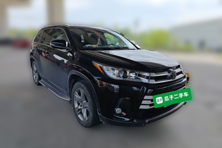 Used Toyota Highlander 2018 2.0T Two-Wheel-Drive Luxury Edition 7 Seats Emission Standard China V Front Right 45 Deg