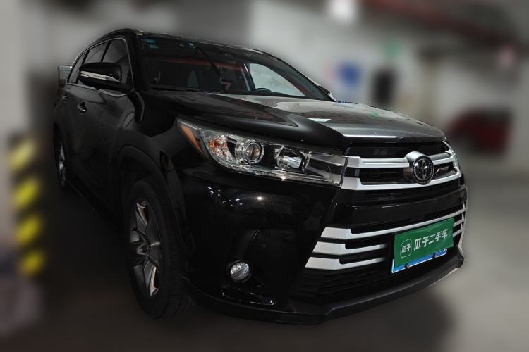 Used Toyota Highlander 2018 2.0T Four-Wheel Drive Luxury Edition 7 Seats China V Emission Standard Front Right 45 Deg