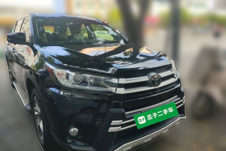 Used Toyota Highlander 2018 2.0T Four-Wheel Drive Luxury Version 7 Seats China VI Standard Front Right 45 Deg
