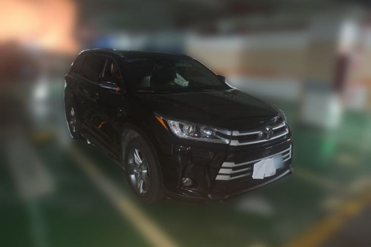 Used Toyota Highlander 2018 2.0T Four-Wheel Drive Luxury Edition 7 Seats China V Emission Standard Front Right 45 Deg
