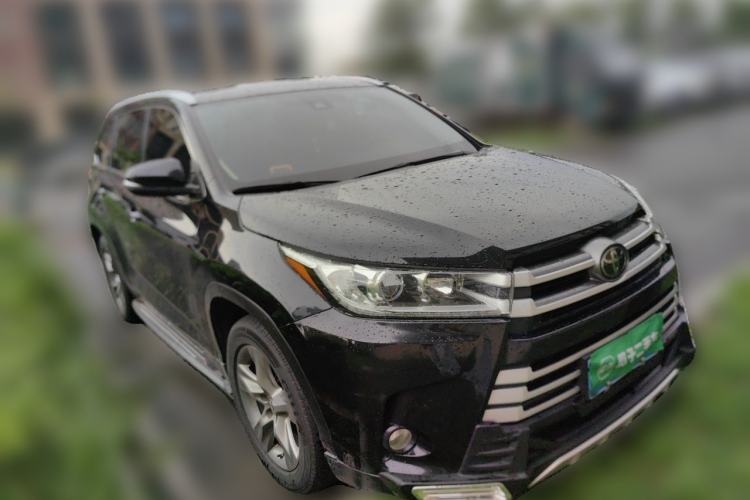 Used Toyota Highlander 2018 2.0T Four-Wheel Drive Luxury Edition 7 Seats China V Emission Standard Front Right 45 Deg