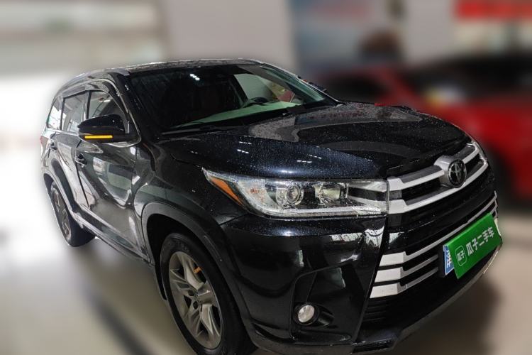 Used Toyota Highlander 2018 2.0T Four-Wheel Drive Luxury Edition 7 Seats China V Emission Standard Front Right 45 Deg