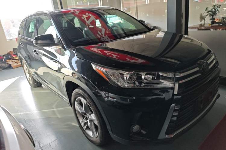 Used Toyota Highlander 2018 2.0T Four-Wheel Drive Prestige Version 7 Seats China VI Standard Front Right 45 Deg
