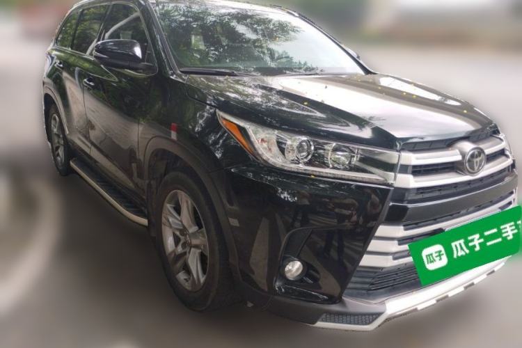 Used Toyota Highlander 2018 2.0T Two-Wheel-Drive Luxury Edition 7 Seats Emission Standard China V Front Right 45 Deg