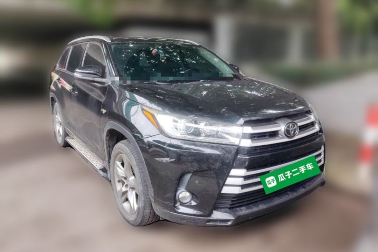 Used Toyota Highlander 2018 2.0T Two-Wheel-Drive Luxury Edition 7 Seats Emission Standard China V Front Right 45 Deg