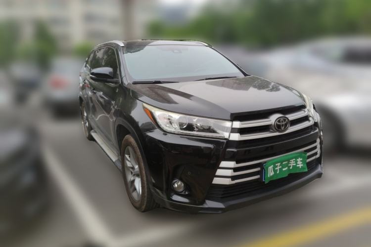 Used Toyota Highlander 2018 2.0T Four-Wheel Drive Luxury Edition 7 Seats China V Emission Standard Front Right 45 Deg