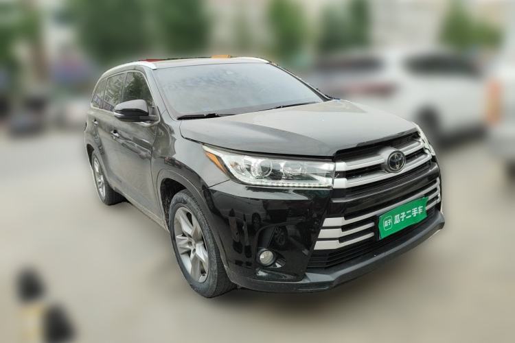 Used Toyota Highlander 2018 2.0T Four-Wheel Drive Luxury Edition 7 Seats China V Emission Standard Front Right 45 Deg