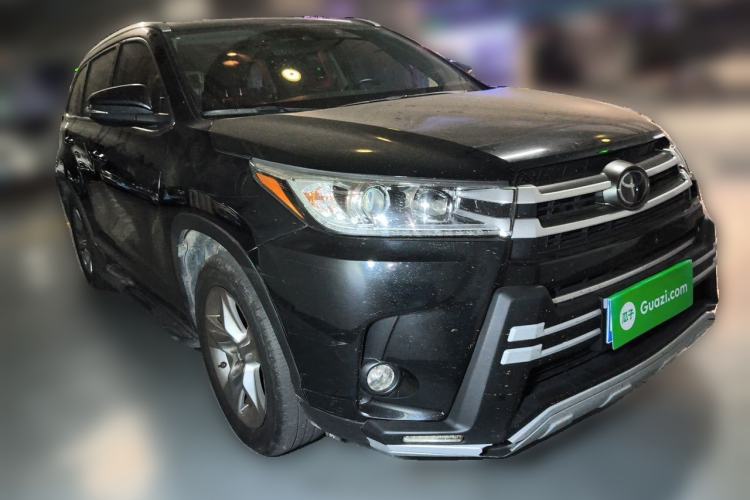 Used Toyota Highlander 2018 2.0T Four-Wheel Drive Luxury Edition 7 Seats China V Emission Standard Front Right 45 Deg