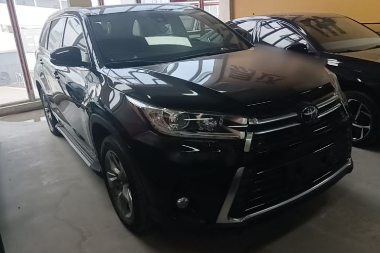 Used Toyota Highlander 2018 2.0T Four-Wheel Drive Prestige Version 7 Seats China V Emission Standard Front Right 45 Deg