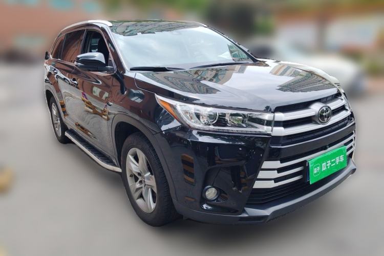 Used Toyota Highlander 2018 2.0T Four-Wheel Drive Luxury Version 7 Seats China VI Standard Front Right 45 Deg