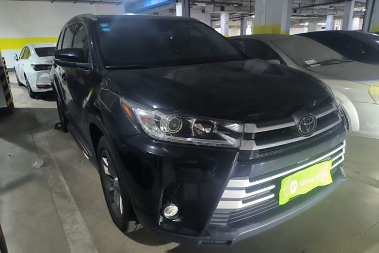 Used Toyota Highlander 2018 2.0T Four-Wheel Drive Luxury Version 7 Seats China VI Standard Front Right 45 Deg