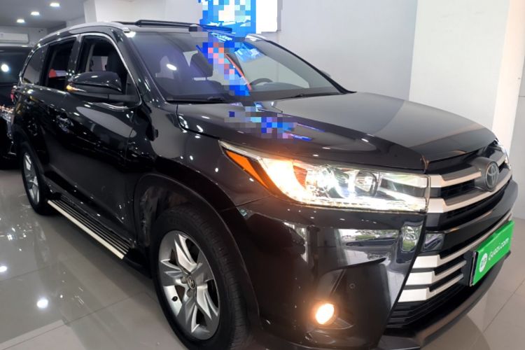 Used Toyota Highlander 2018 2.0T Four-Wheel Drive Luxury Edition 7 Seats China V Emission Standard Front Right 45 Deg