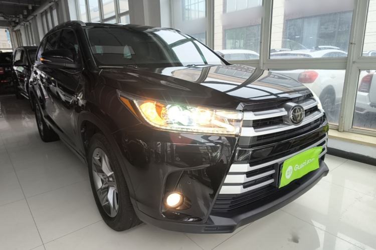 Used Toyota Highlander 2018 2.0T Four-Wheel Drive Luxury Version 7 Seats China VI Standard Front Right 45 Deg